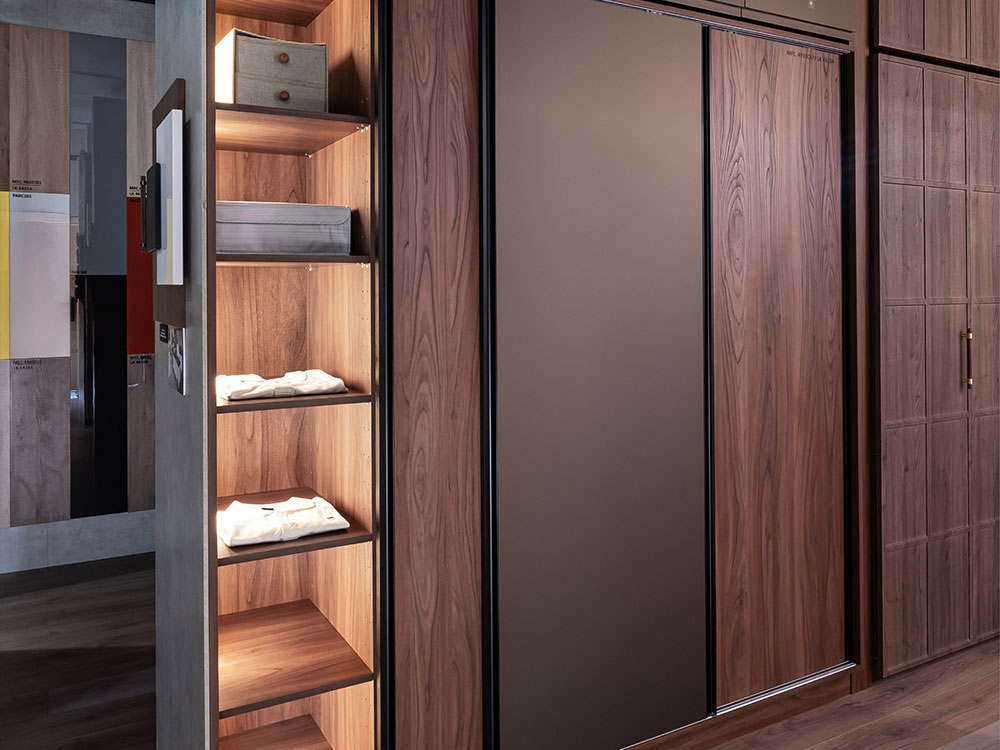 Phụ kiện cửa trượt by IMUNDEX - Thiết kế thông minh cho tủ quần áo