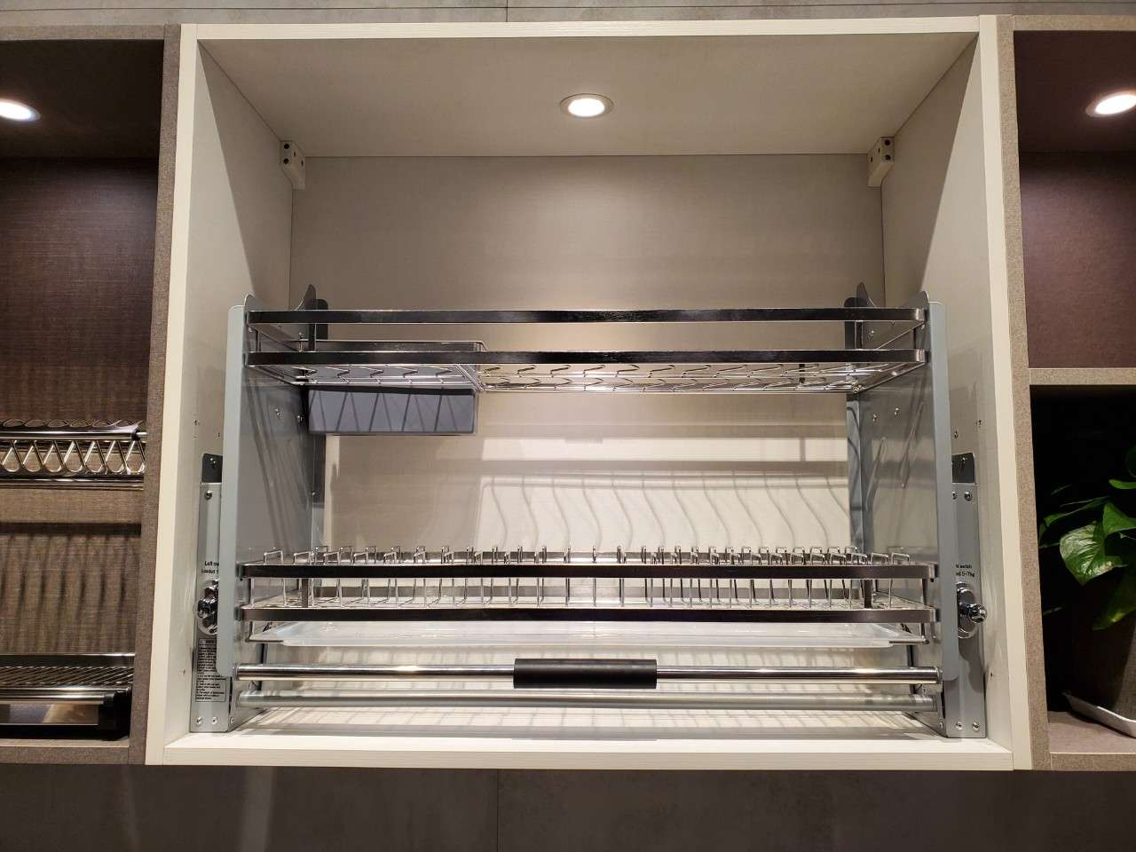 Kệ nâng hạ úp chén dĩa